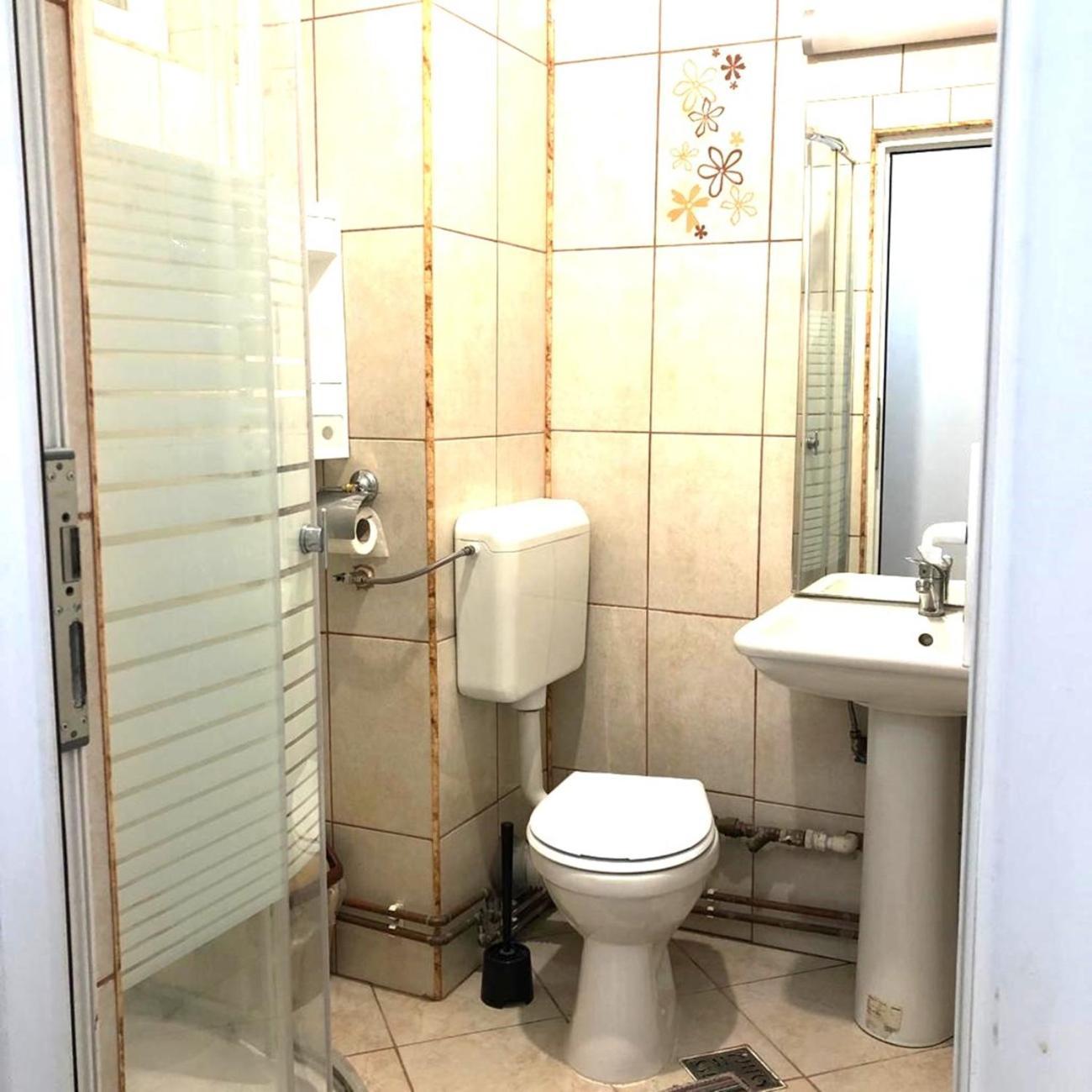 Casa Centrala Azuga Luaran gambar